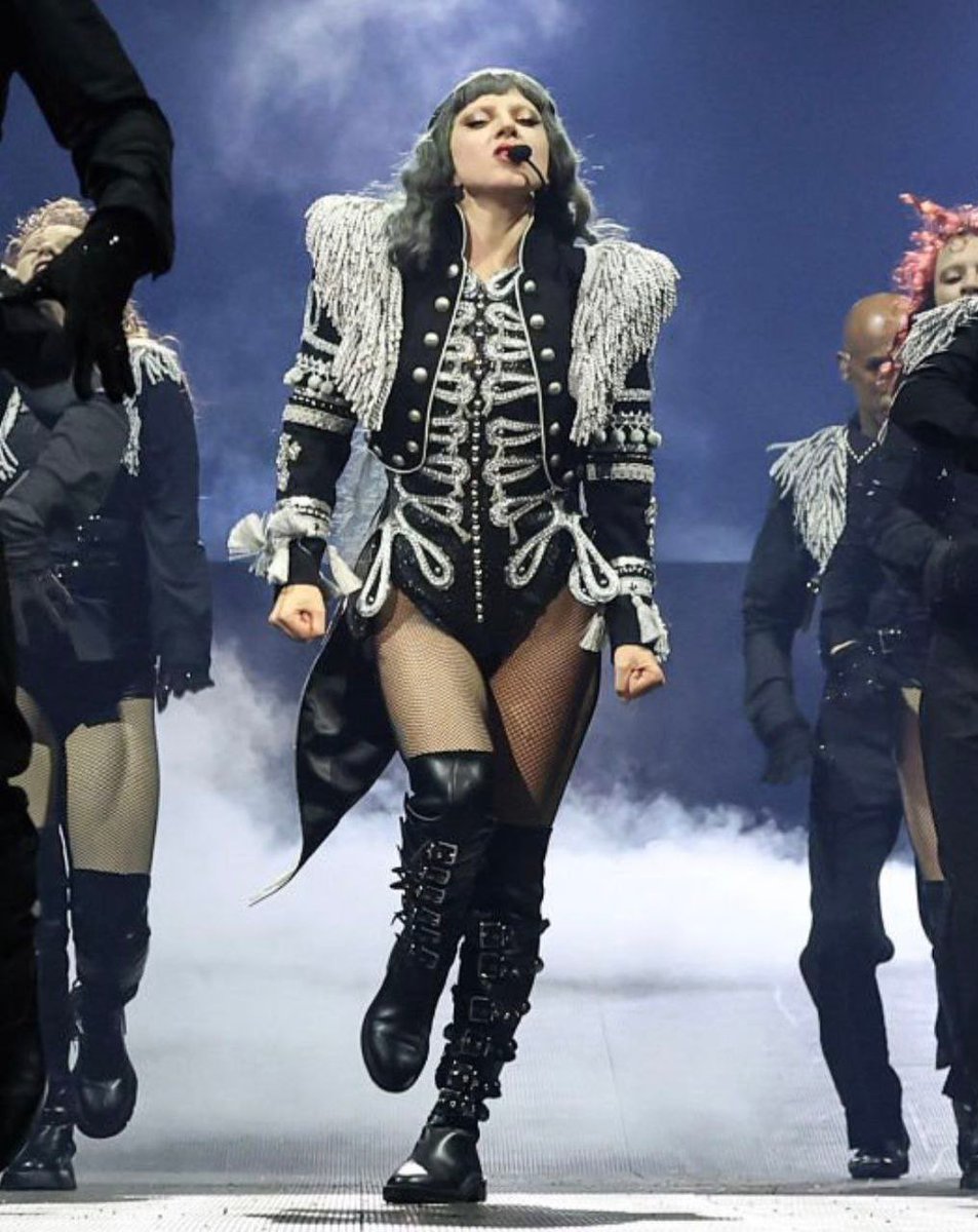 AMENARTPOP's tweet photo. wow https://t.co/Z1cuPkuyKT