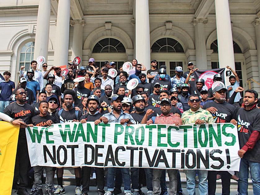 QueensChronicle's tweet image. The City Council on Monday passed five bills that address pay, transparency and safety for deliveristas. bit.ly/4kMnSUm