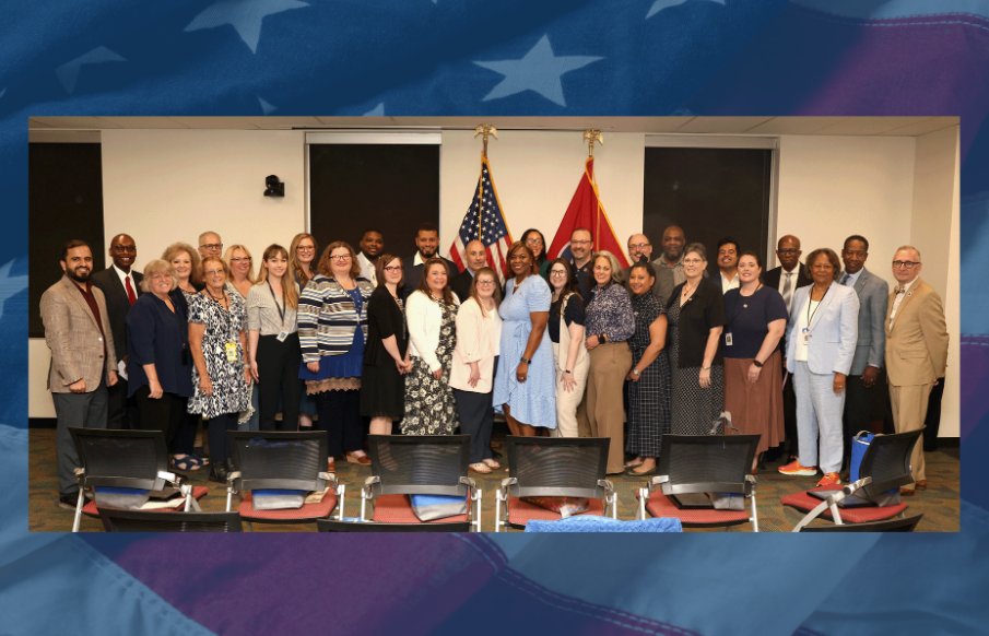 DenieceThomas's tweet photo. I want to congratulate the newest graduates of the TDLWD Commissioner’s Leadership Academy. They completed a year-long, competency-based development program, which will help them serve Tennesseans more effectively and efficiently. I am proud of their hard work and achievement. https://t.co/HxZQOCnhQG