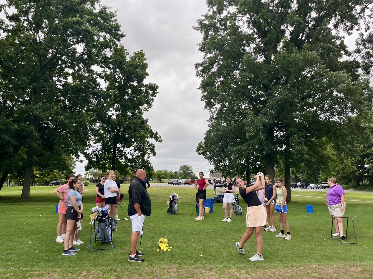 RH Girls Golf tweet media