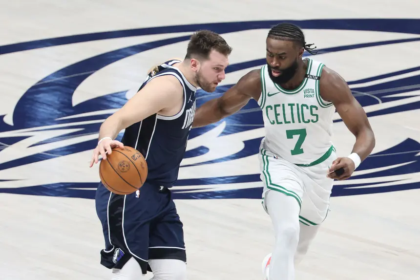 AhnFireDigital's tweet image. Jaylen Brown says Boston was the underdog in 2024 Finals vs. Mavs

“We were the underdogs in that series. Every media outlet picked Dallas to win.”