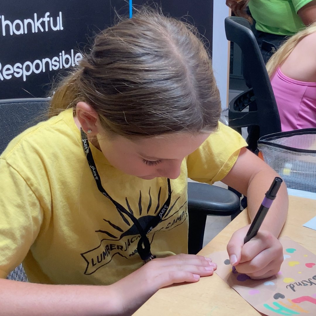 BeKindPpl's tweet photo. Does your child go to a BE KIND SCHOOL? 🏫

Join schools across the U.S. using our year-round program to teach kindness, reduce bullying, and boost student success.

📞 (602) 559-9399
📧 info@bkpp.org

#BeKindSchool #CharacterEd #BeKindPeopleProject https://t.co/DOpEZ1iN8M