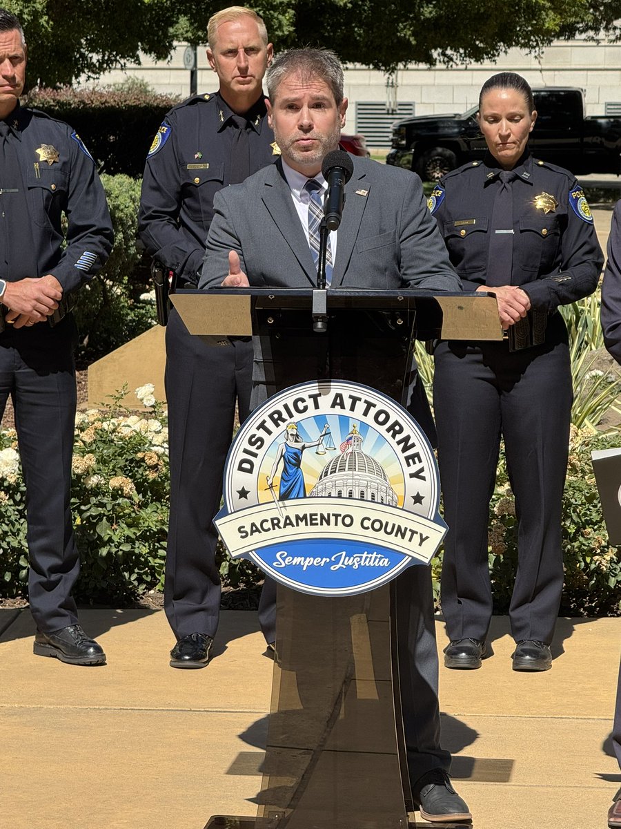 ATFSanFrancisco's tweet image. @ATFSanFrancisco Acting Special Agent in Charge Robert Topper attends a press conference in Sacramento for Operation Central Narcotics Enforcement Team. The collaborative investigation focused on combating growing narcotics & firearms activity in the area. @SacPolice @SacCountyDA