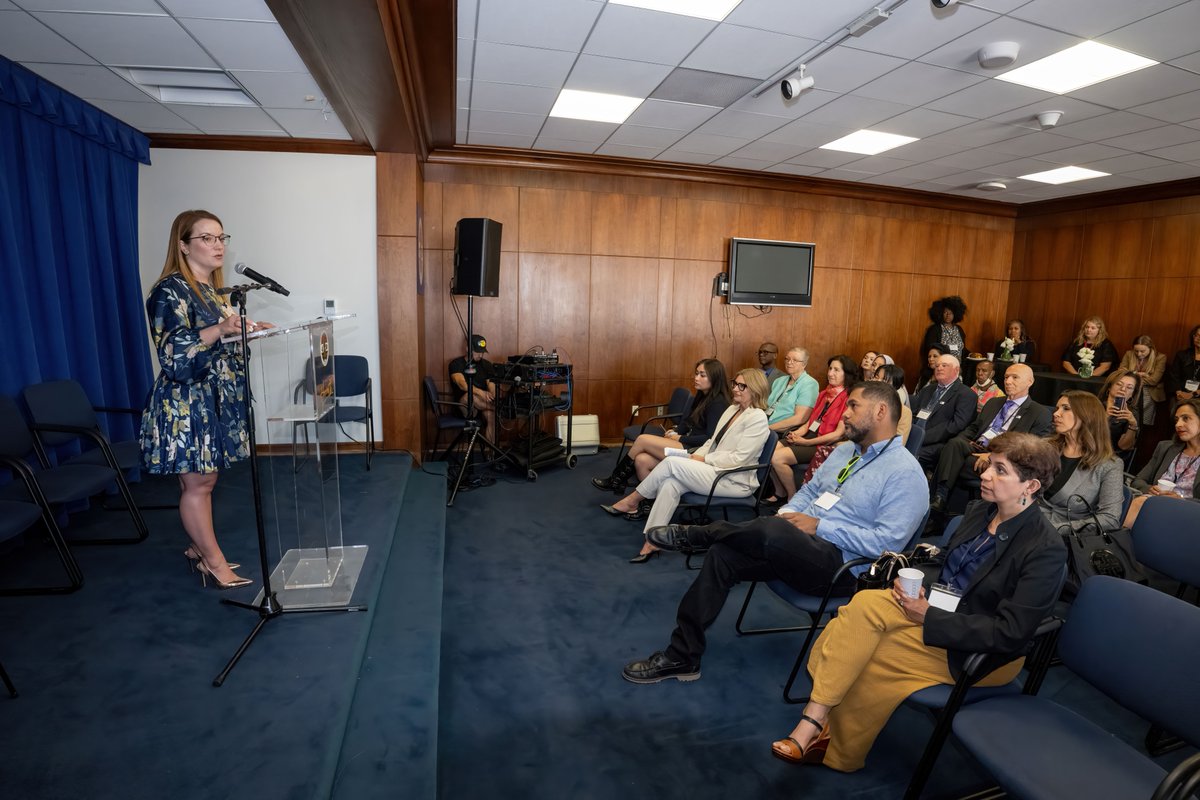 LindseyPHorvath's tweet image. .@CASTLA has done their incredible work to combat human trafficking over the last 2 decades.
Their critical leadership has helped bring the County closer to a trauma-informed +survivor-focused approach, that these people deserve. 👏