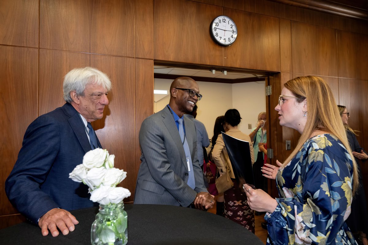 LindseyPHorvath's tweet image. .@CASTLA has done their incredible work to combat human trafficking over the last 2 decades.
Their critical leadership has helped bring the County closer to a trauma-informed +survivor-focused approach, that these people deserve. 👏