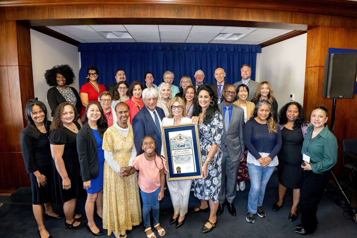 LindseyPHorvath's tweet image. .@CASTLA has done their incredible work to combat human trafficking over the last 2 decades.
Their critical leadership has helped bring the County closer to a trauma-informed +survivor-focused approach, that these people deserve. 👏