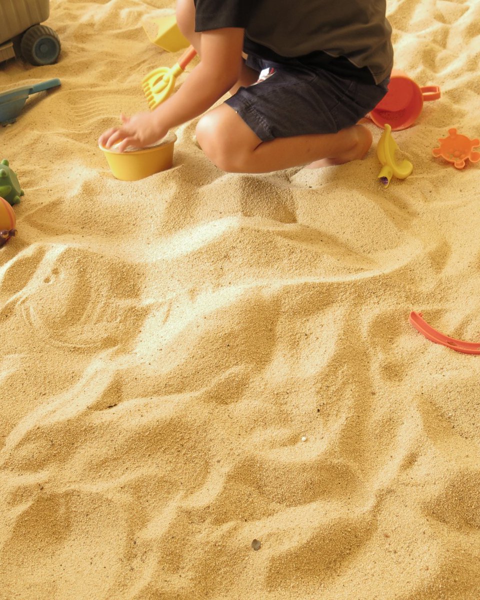 Have you visited our summer beach yet!? 🏖️

Until 10th August between 11am and 3pm daily, children can enjoy 30 minutes of play in return for a suggested £2 donation which will go directly to one of our key charity partners, Strathcarron Hospice.

Located beside Primark 🩴