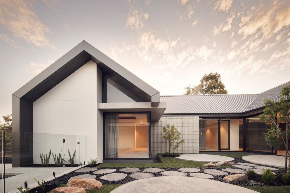 23:23

Modern farmhouse🫶🏾