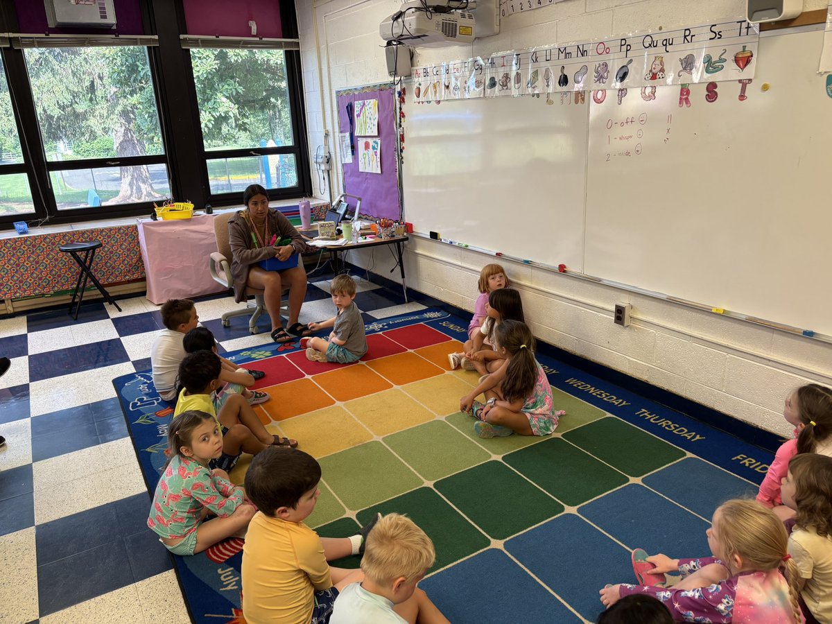 JayBilly2's tweet image. Starting the day with beauty and then a different kind of beauty during K camp seeing @BearTavernES next generation of scholars @Ms_Abbruzzese @msscibilia