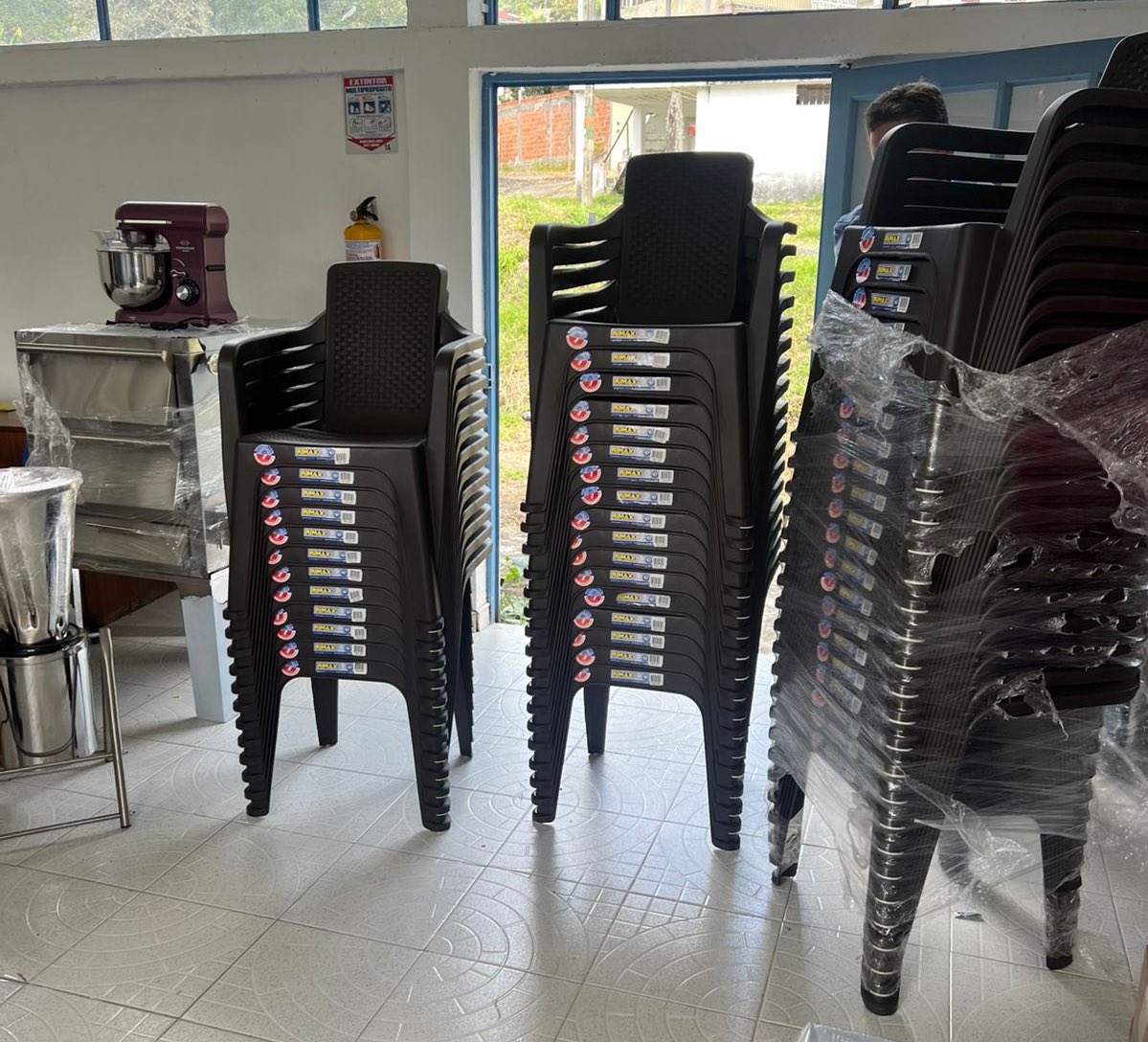 MujerGeneroCund's tweet photo. Con una inversión cercana a $40 millones, la Gerencia de Participación y Liderazgo entregó dotación a la Casa Social de la Mujer de #Bituima para fortalecer proyectos productivos y cumplir la Meta 58 del Plan de Desarrollo. ¡Seguimos impulsando el bienestar de las mujeres!💜🙋♀️ https://t.co/BdppFDaUbh