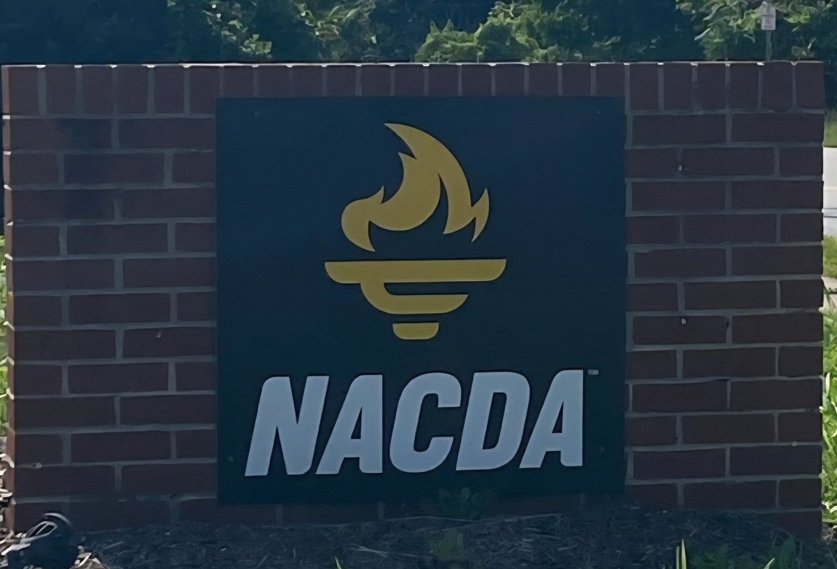 Solid day of meetings with the fellow <a href="/NCAADIII/">NCAA Division III</a> Great Lakes Conference staffs outside of ⁰Cleveland plus a bonus stop to visit with the team the <a href="/NACDA/">NACDA</a> headquarters.