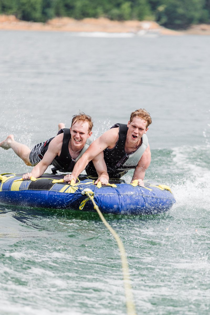 EKUHoops's tweet image. Great day at the lake!
Team building starts now.
#𝗠𝗼𝘀𝘁𝗘𝘅𝗰𝗶𝘁𝗶𝗻𝗴𝟰𝟬𝗠𝗶𝗻𝘂𝘁𝗲𝘀𝗜𝗻𝗦𝗽𝗼𝗿𝘁𝘀