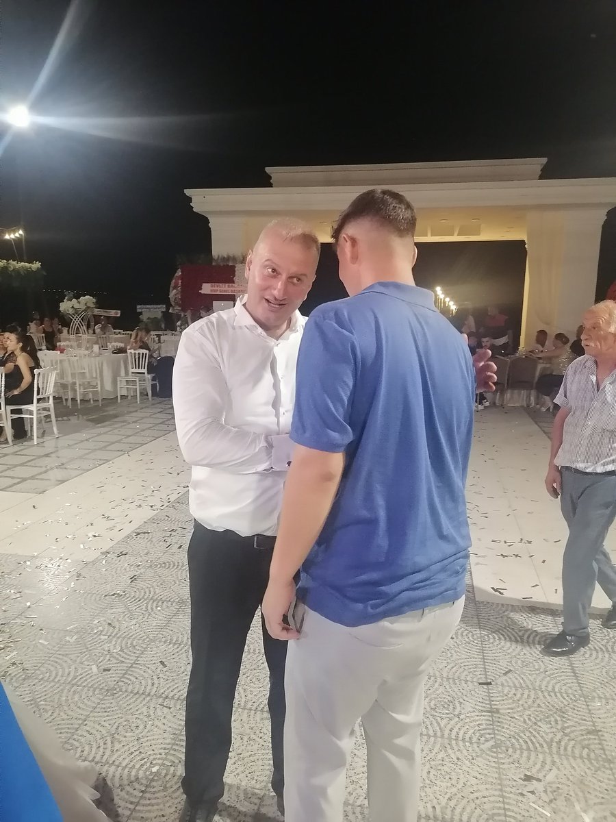 Önceki dönem Karataş Belediye Başkanımız, kıymetli kardeşim Necip Topuz ve Hatice Hanımın düğünlerine katıldık. Rabbim her iki cihan saadeti nasip eylesin İnşallah.