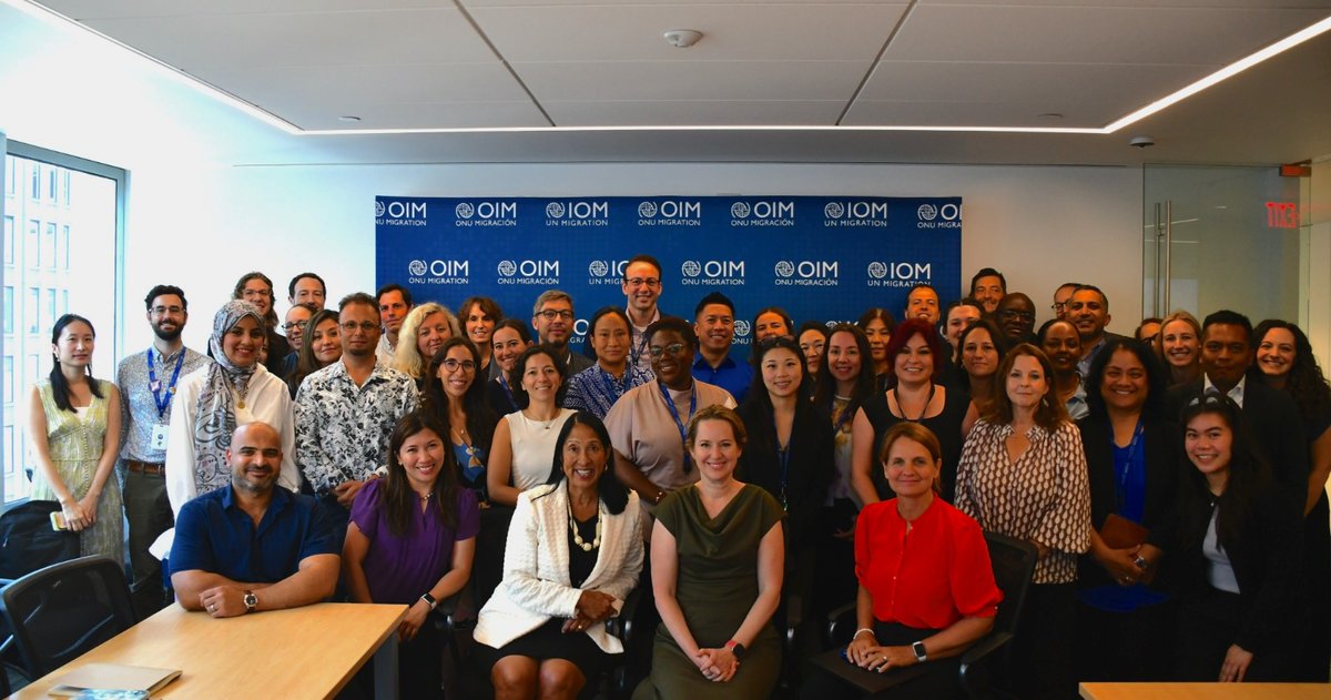 IOMchief's tweet image. Wonderful to talk with the @UNMigration Washington DC team today.
This team is IOM's key connection point not just for the U.S. government, but also for U.S.-funded programs around the world.
Thank you for all you do! 🇺🇸