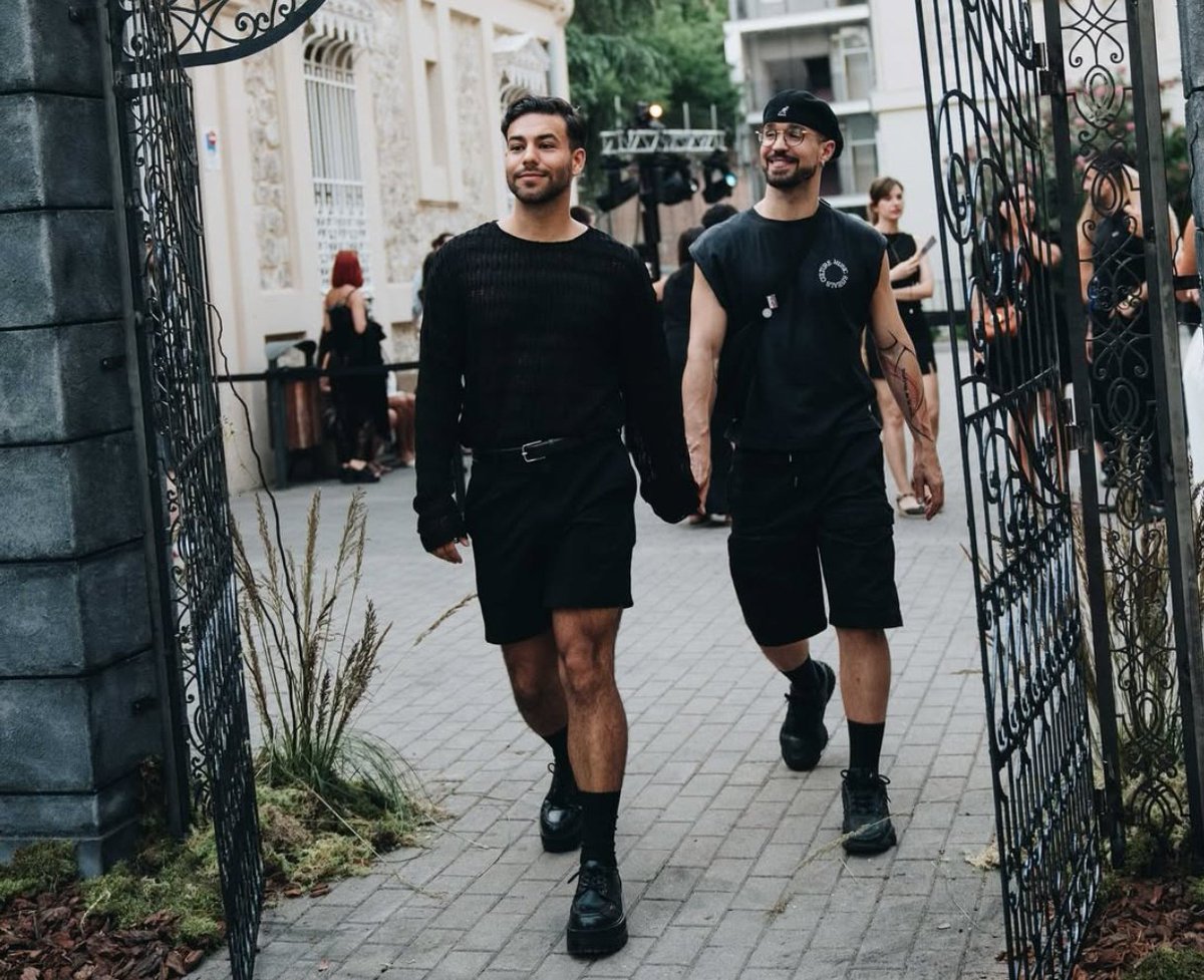 Sionyta's tweet image. Si es que el muchacho vale pa modelo, pues se dice:
&quot;@Agoney vales como modelo&quot;

Está semana esta especialmente GUAPO.

#Netflix
#PremiosModaRTVE