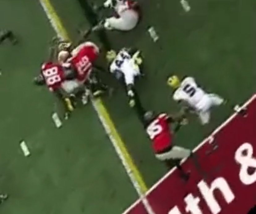 JamesYoder's tweet image. Best angle yet that shows so clearly that JT was short
I think Michigan should just claim the 2016 national title at this point