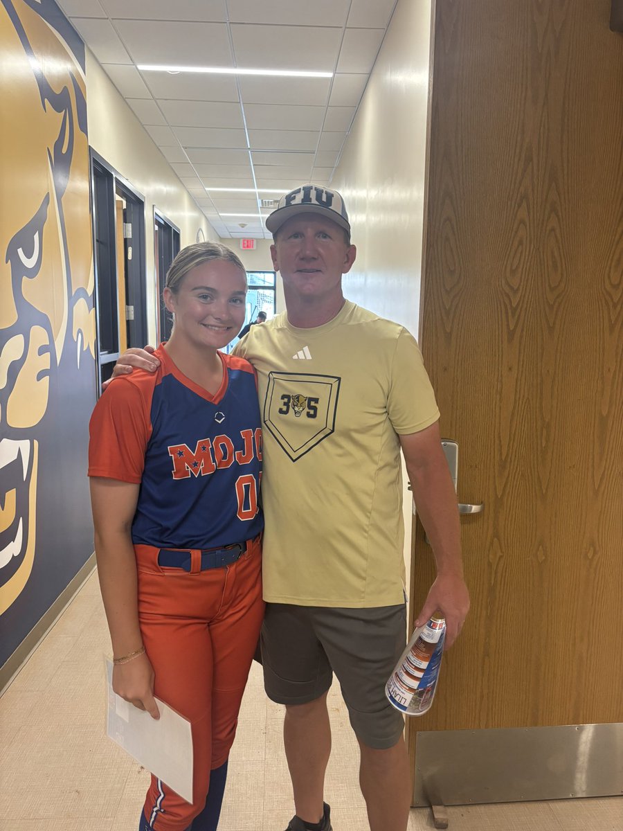 Lilah Pensyl (@lilahpensyl) on Twitter photo Thank you to <a href="/CoachBee9/">Mike Larabee</a> and <a href="/MikeMeyersFIU/">Mike Meyers</a> and Coach C for having me at camp yesterday‼️ Can’t wait to be back in August‼️ Now delayed at the airport heading to PGF 25K Cashionals💰 Thank you to <a href="/CoachBee9/">Mike Larabee</a> and <a href="/MikeMeyersFIU/">Mike Meyers</a> and Coach C for having me at camp yesterday‼️ Can’t wait to be back in August‼️ Now delayed at the airport heading to PGF 25K Cashionals💰