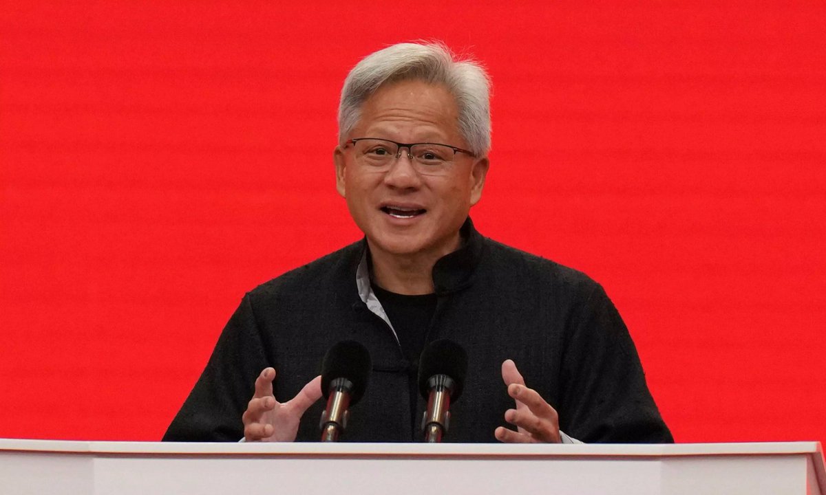 Neuro_mesh's tweet image. Nvidia CEO Jensen Huang praises Chinese AI as &quot;world class&quot; and confirms H20 GPU sales resuming in China, highlighting the nation&apos;s innovation and global AI competition.    deccanchronicle.com/technology/nvi…