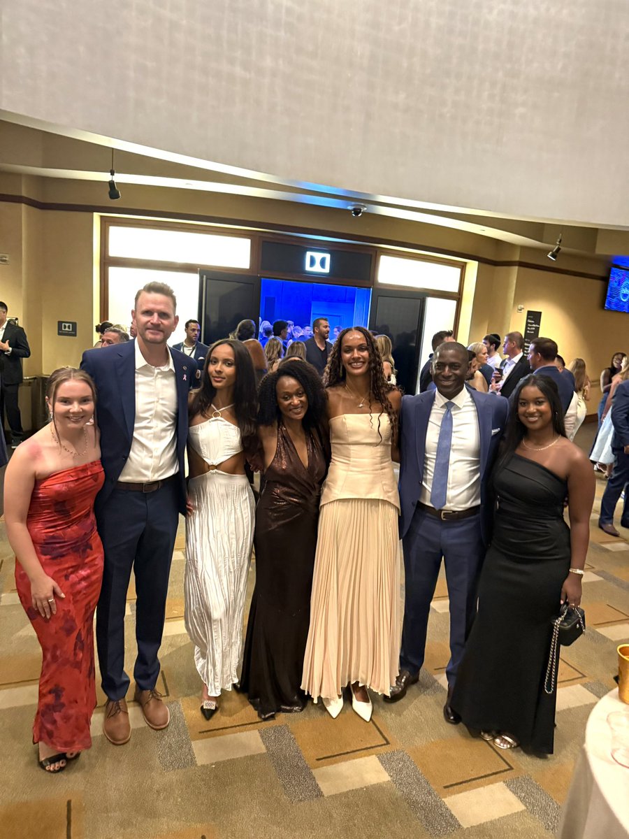 Allen Greene (@agreeneiv) on Twitter photo This crew had a blast supporting Liv at the ESPYS last night. She embodies all that makes <a href="/Pitt_ATHLETICS/">Pitt Panthers</a> special!
Proud is an understatement!
#H2P ๐ต๐ก This crew had a blast supporting Liv at the ESPYS last night. She embodies all that makes <a href="/Pitt_ATHLETICS/">Pitt Panthers</a> special!
Proud is an understatement!
#H2P ๐ต๐ก