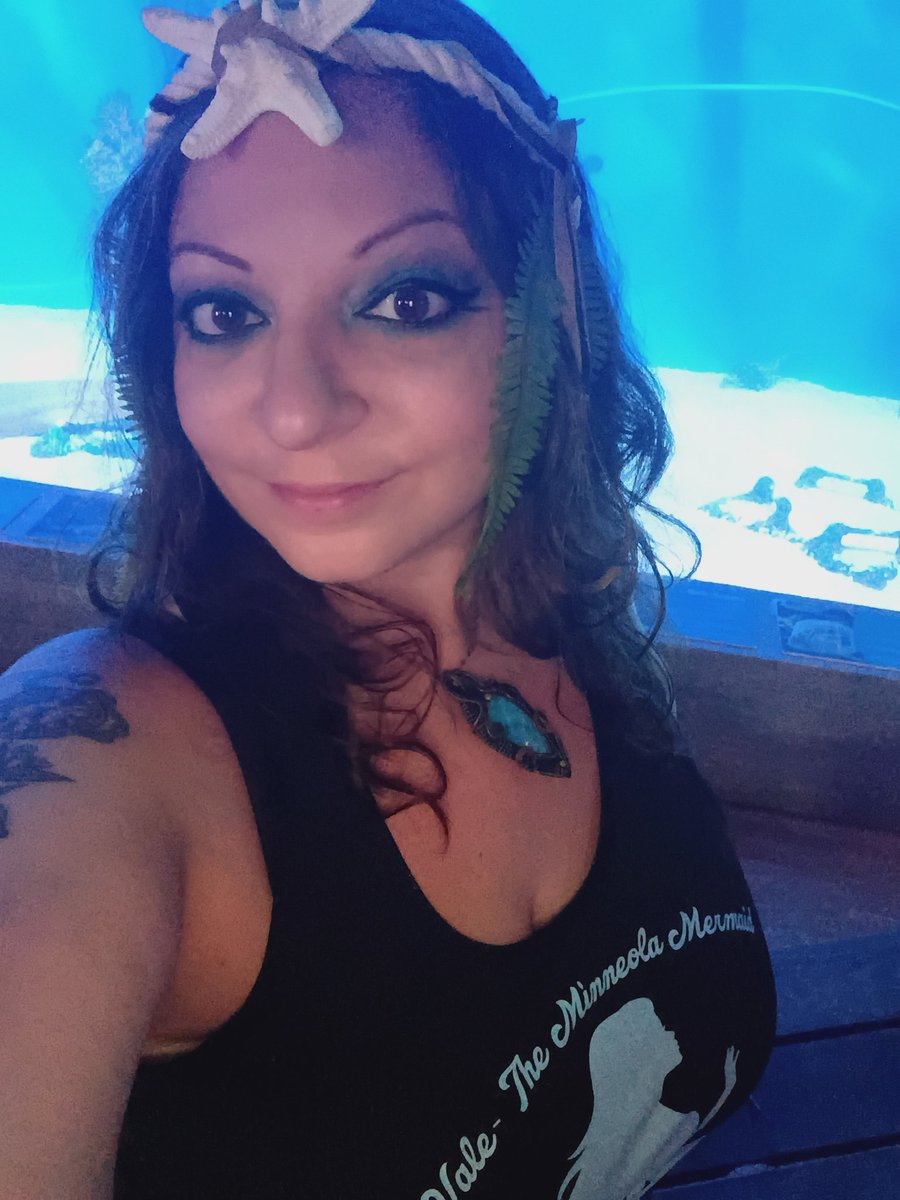 ValeAnoai's tweet image. Went to my favorite Happy Place again today. Mertailor's Aquarium Encounter!