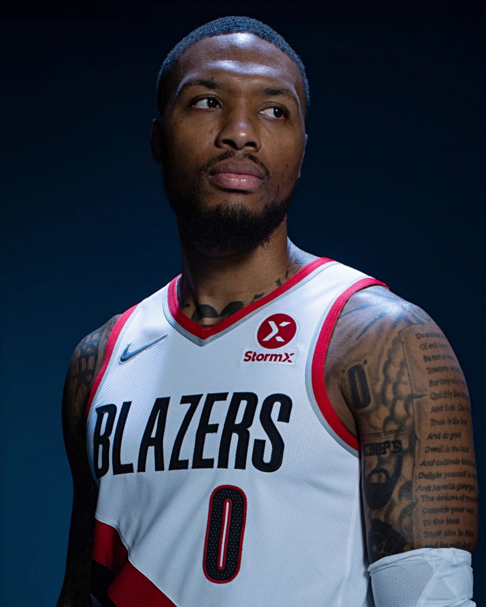 Damian Lillard está de volta aos Trail Blazers!