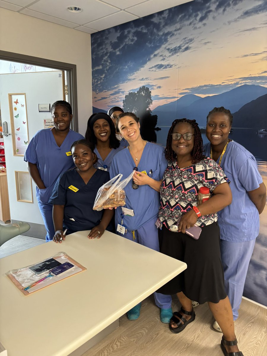 Frank Charles BEM. (@frarnie) on Twitter photo Recent delivery of treats to staff on Lilac Birthing Centre. <a href="/WhippsHosp/">WhippsCrossHospital</a> . ππΏ Recent delivery of treats to staff on Lilac Birthing Centre. <a href="/WhippsHosp/">WhippsCrossHospital</a> . ππΏ