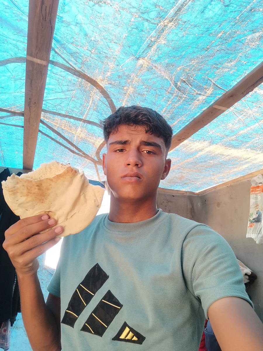 mosa_gaza7's tweet image. I'm thinking about suicide because of my miserable lifeโฐ๏ธ
I'm dying here๐
I'm so tired of life I'm all alone with no one by my side I feel extremely suffocated๐ฅน๐
I asked for help, but the world turned its back on us I feel deep, unbearable pain ๐๐
gofund.me/a01d527c