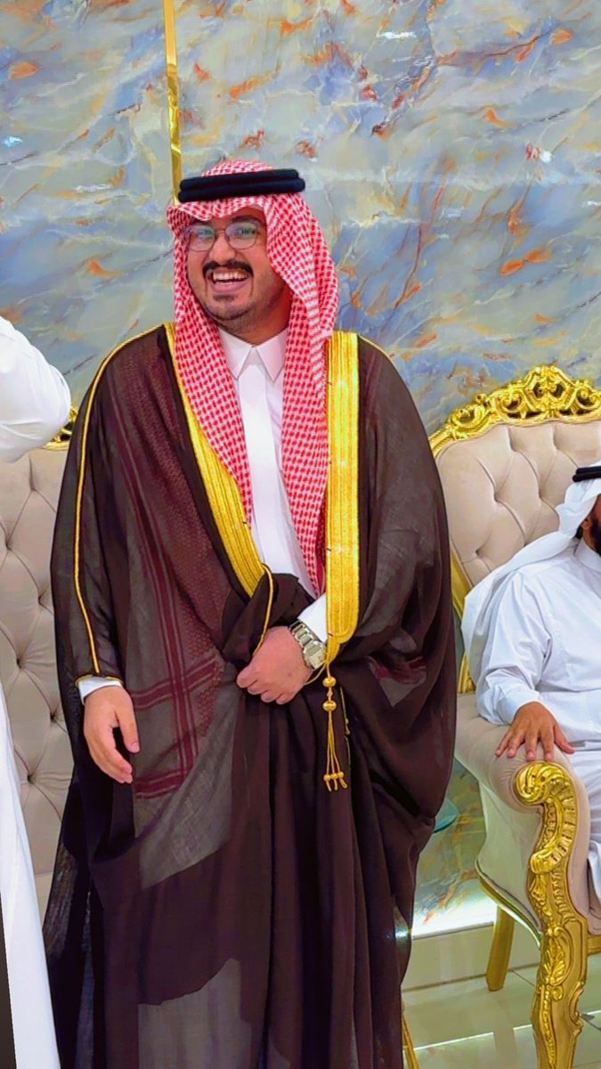 أقيم مساء اليوم الخميس حفل عقد قران الدكتور عبدالرحمن بن عبدالله آل زنّان على ابنة جمعان بن سعيد البيضاني وذلك بمدينة الدمام.. نبارك للعريسين ونتمنى لهم حياة سعيدة، والتهنئة موصولة للعائلتين ولوالد العريس الدكتور عبدالله.