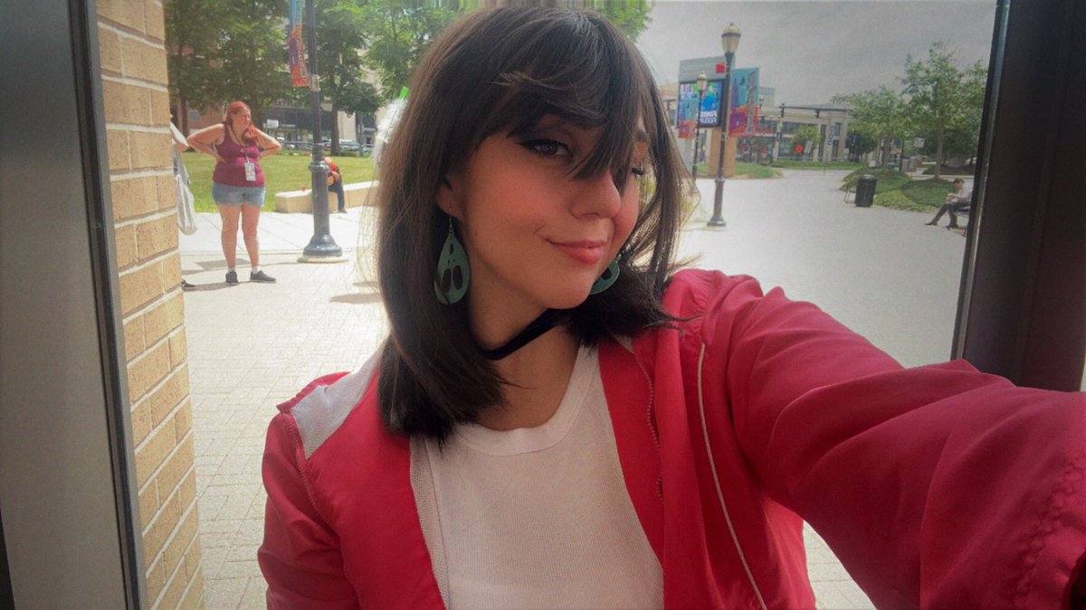 stellularseas's tweet photo. Momo at #CTCON day one. https://t.co/5c6oiZbA7o