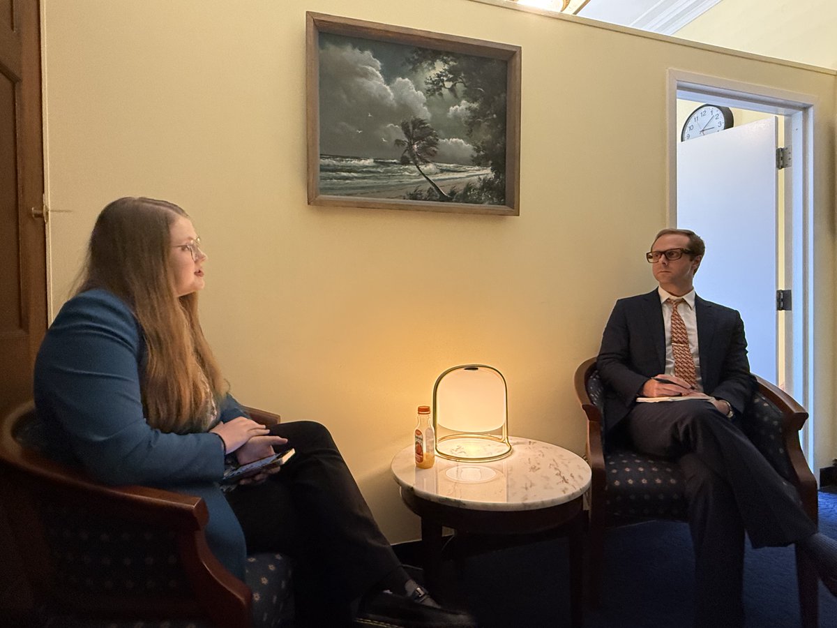 youthvgov's tweet image. This month, our team and Lighthiser v. Trump youth plaintiffs met with legislators to discuss a children’s climate rights resolution! Take action! Urge legislators to support: bit.ly/congress4light…