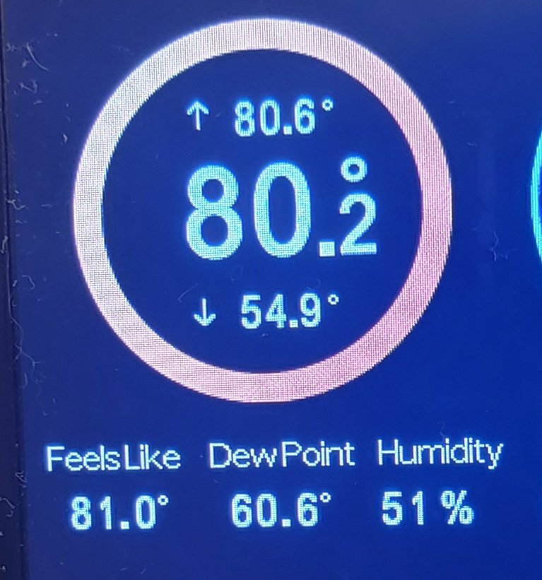 MattBlueThunder's tweet image. Humid day at home with a dew point of 60F. Too bad we have a cap or it would be a good storm day. #cowx