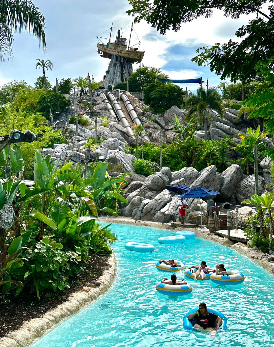 coasterstudios's tweet image. Finally got to check out Typhoon Lagoon! Beautiful park with amazing theming and visually impressive slides. Water coaster was kinda underwhelming- very short. Wave pool was HUGE! Love the lazy river. Good water park to cool off and kill a few hours.