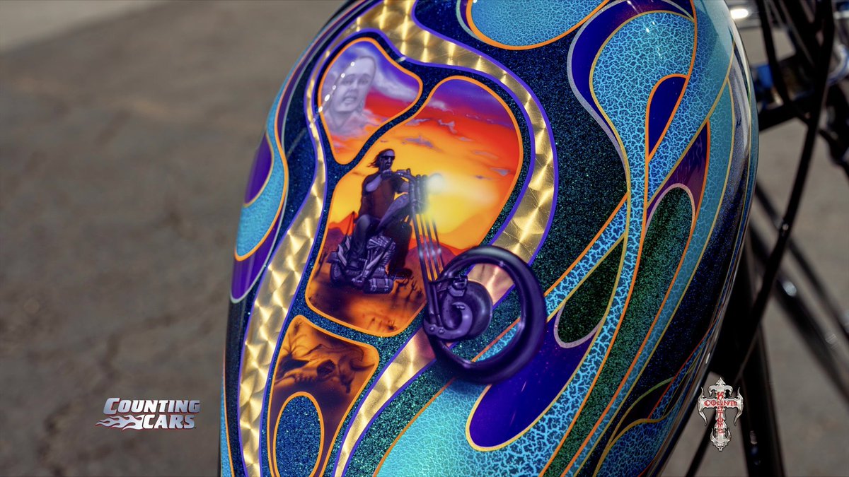 CountsKustoms's tweet image. Ride on into the sunset on this amazing chopper by Count’s Kustoms. Fresh paint, and kusotm touches up and down the bike, this thing is a work of art. Email bikeprojects@countskustoms.com to have us build your next bike!  @DannyCountKoker #chopper