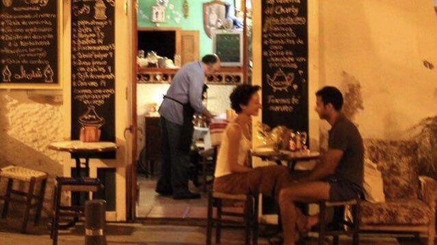 "Hiç kimseye tahammülüm yok ama sana ihtiyacım var. Daha nasıl anlatayım."