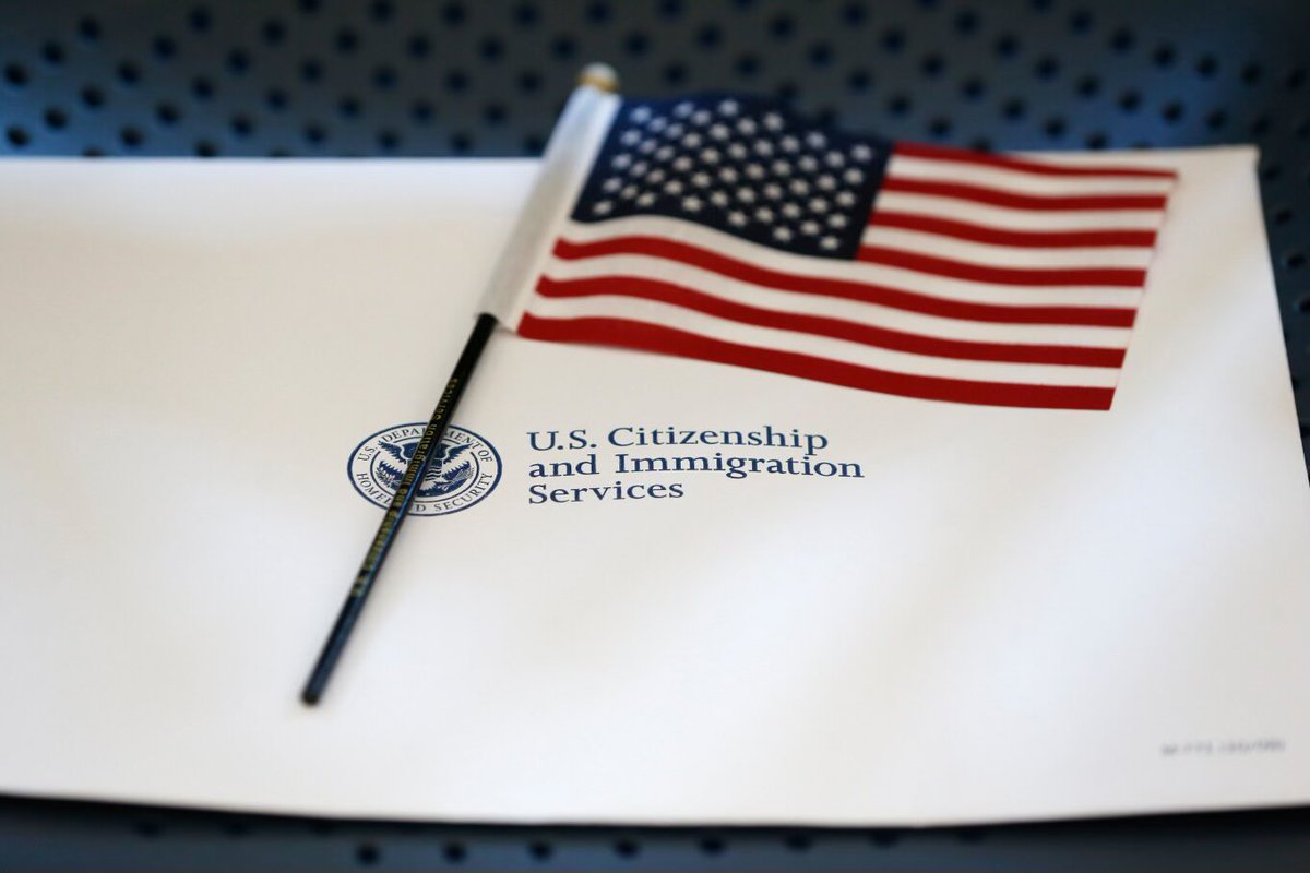 ValOnTheBorder's tweet image. NEW: Attorneys sue to restore deportation protections for abused and neglected migrant children
apnews.com/article/immigr…
