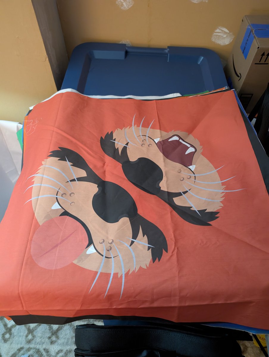 WTRsausage's tweet image. Lion and fish bandana came out great. Otter faces need resized for human size face. Will be posting a giveaway for 2 of the properly scaled ones soon :3
Back to the printer.