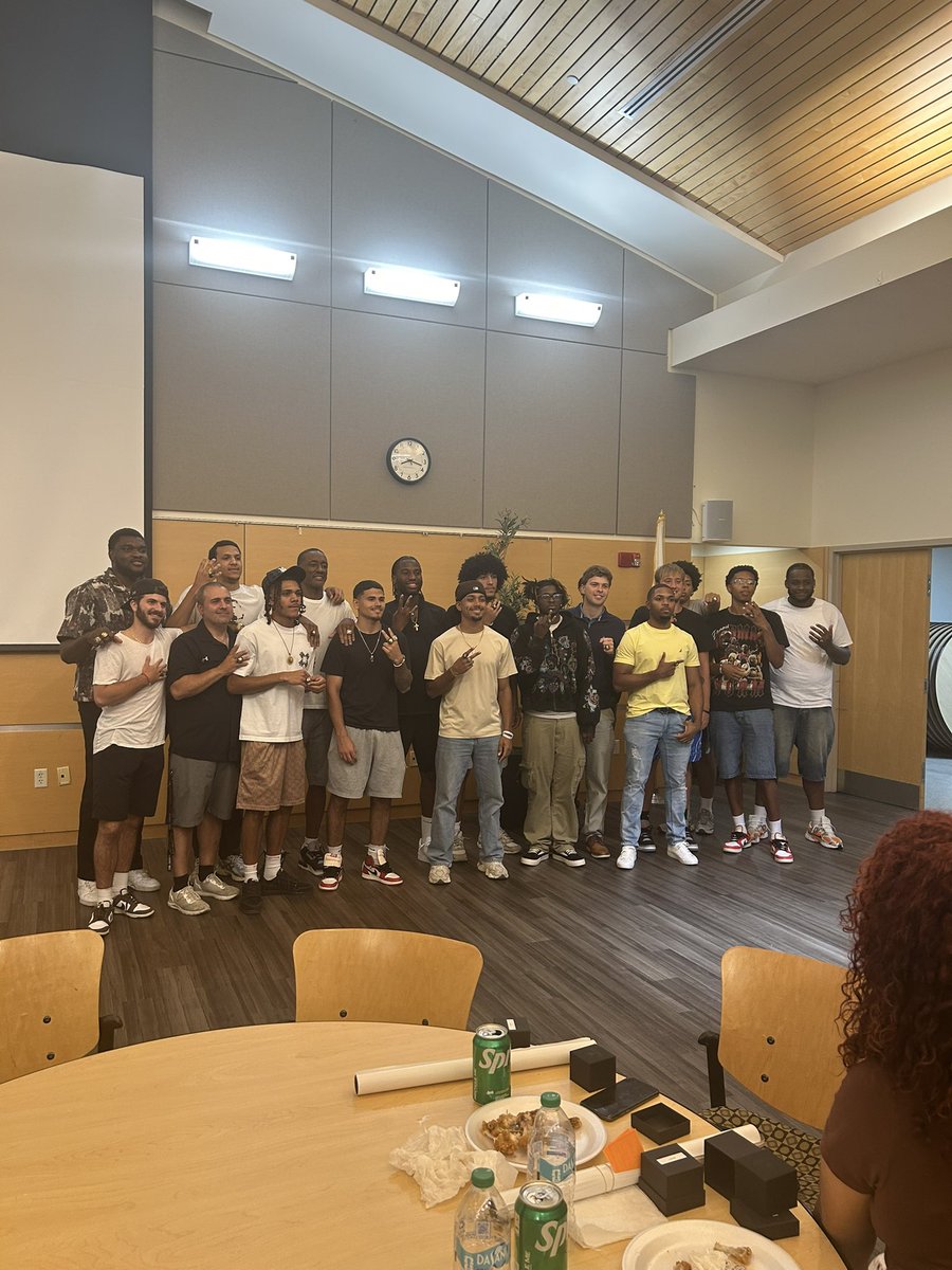 NECCKnightsAD's tweet image. Had a great evening as we recognized our 24-25 @northernessex basketball team on their championship season. Excited to welcome back a solid core group and wish best of luck to those moving onto 4 year programs. #LetsGoKnights