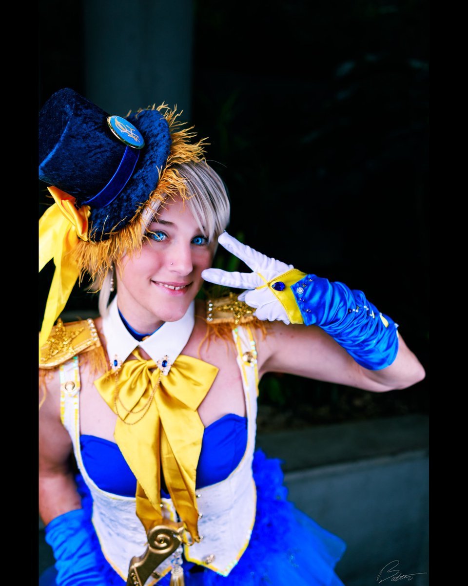 butterphoto's tweet image. Elegant, deadly, and unapologetically dazzling—Sailor Uranus takes no prisoners under the neon spotlight.
#momocon #momocon2025 #cosplay #sailoruranus #sailormooncosplay #sailormoon #magicalgirlcosplay