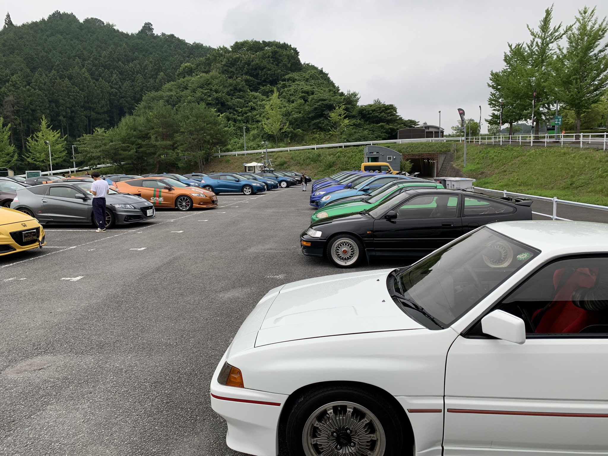 スーパーカー多数 気になるのがありましたらコメント下さい！ Gu5UkOpXUAAnV7M.jpg