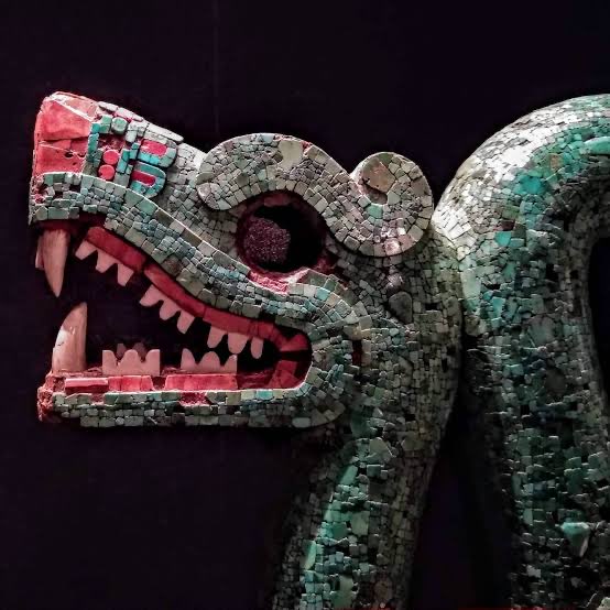 «En tanto permanezca el mundo, no acabará la fama y la gloria de México-Tenochtitlan.»

700 años