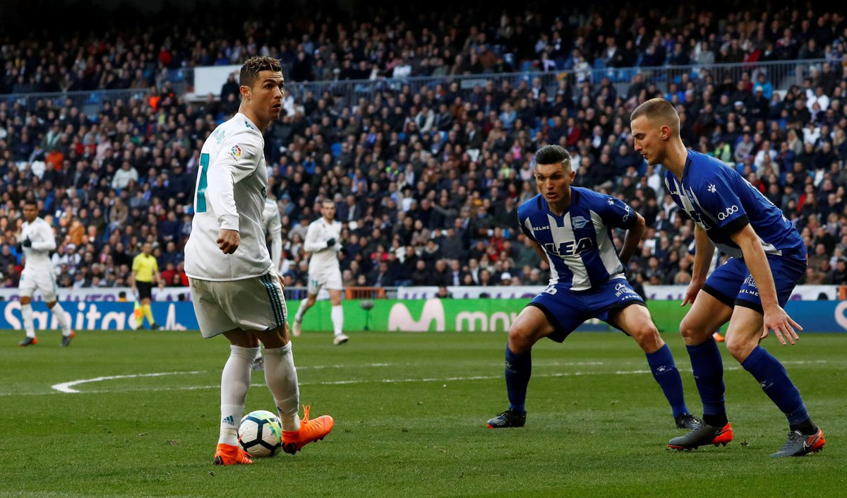 CR7HQ_'s tweet image. REALMADRID-ALAVES
on February 24, 2018
#CristianoRonaldo #RealMadrid