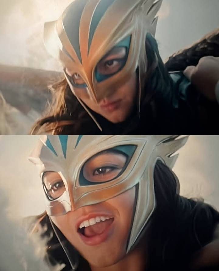 ComictlanTV's tweet image. Que onda con el grito de ataque de Hawkgirl?!!! Hay gritos iconicos de héroes legendarios como Tarzán o Birdman, pero no termino de decifrar si era grito de furia o de relajo, ustedes qué opinan?