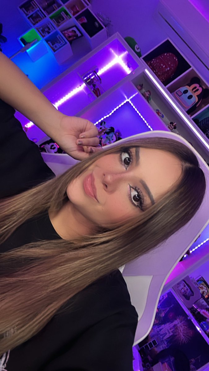 amablitz's tweet image. Hoy full rosita 🌹🌹
Twitch.tv/amablitz