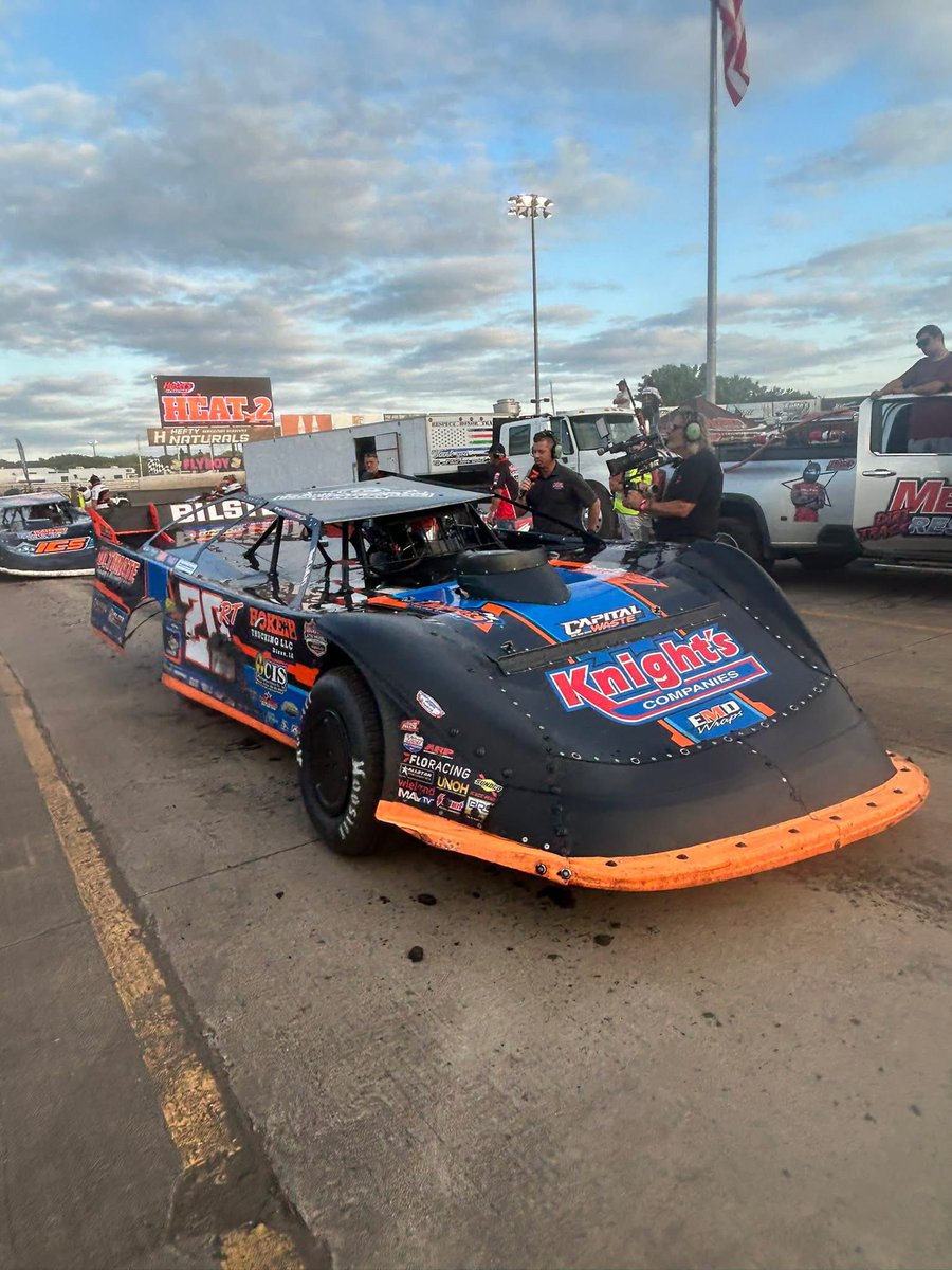 KoehlerMotorsp's tweet image. Another strong run for #20RT and the team 🥈 Back on the podium and back on top of the @lucasdirt points!
* 1st place/ Heat 1
* 1st ➡️ 2nd / A feature
Thanks to all our partners.