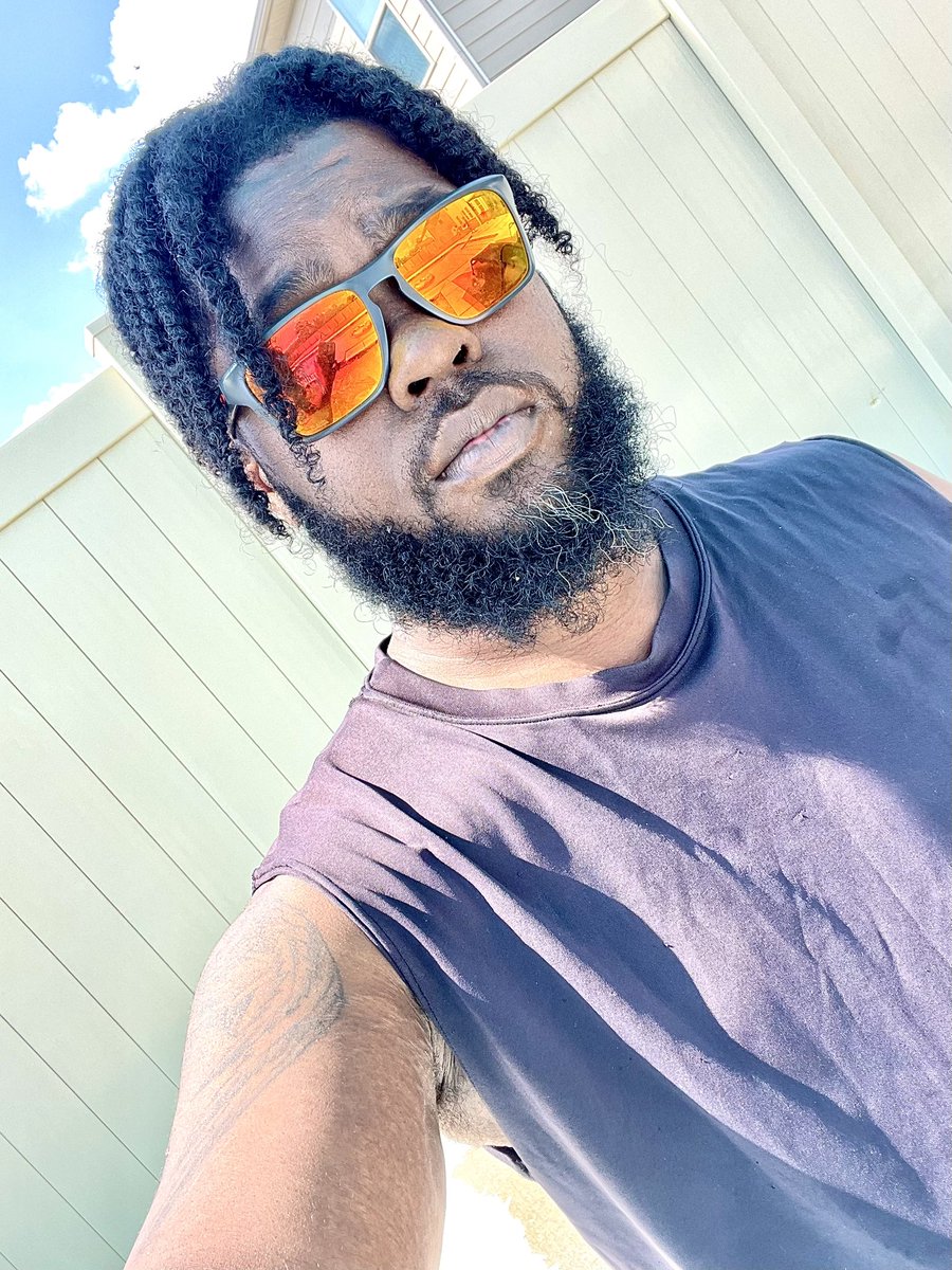JScott85's tweet image. …🤷🏽‍♂️