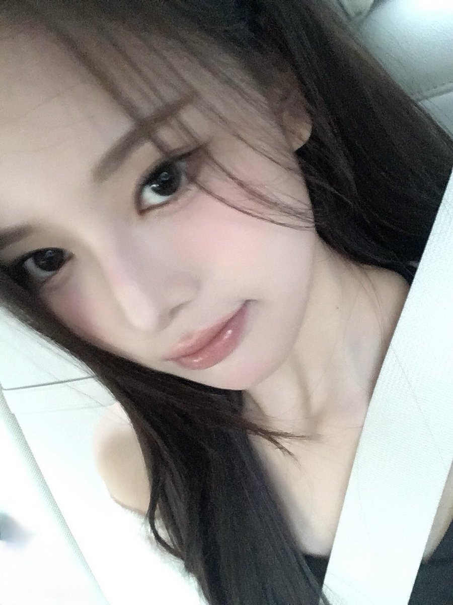 positive__bread's tweet image. 셀프 메이크업...참 좋으네요