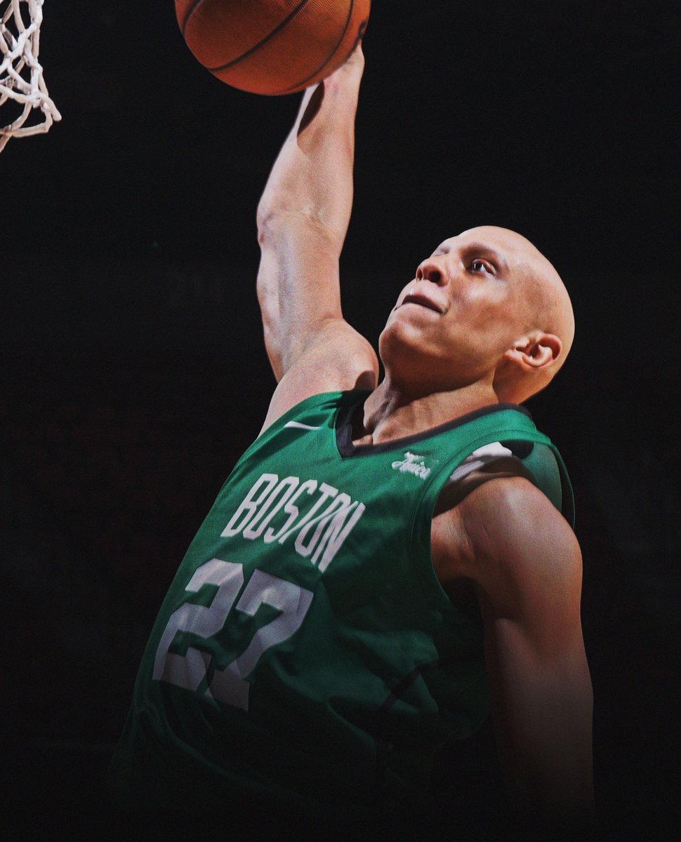 CelticsMuse's tweet image. Jordan Walsh tonight:
17 PTS
6 REB
2 STL
6-11 FG
2-4 3FG
Became the Summer League Celtics all-time leading scorer.