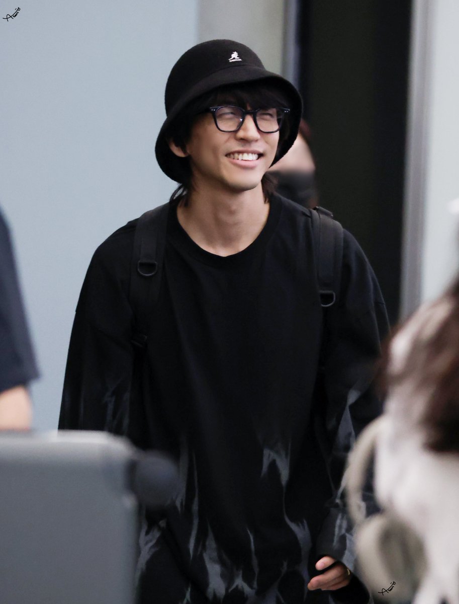 A_soon02's tweet image. 250718 프라하 ✈️

#이승윤