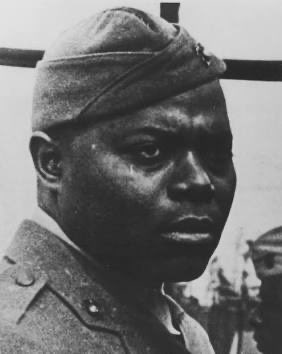 PitTalkPodcast1's tweet image. Marines you don’t often hear about:
SgtMaj Gilbert “Hashmark” Johnson (1905–1972)
✔️ 1st Black Marine Drill Instructor
✔️ Lead 25 missions during WWII
✔️ Honored by Camp Johnson MCB.
“I had a job to do and you measured up”
TY for your service🫡