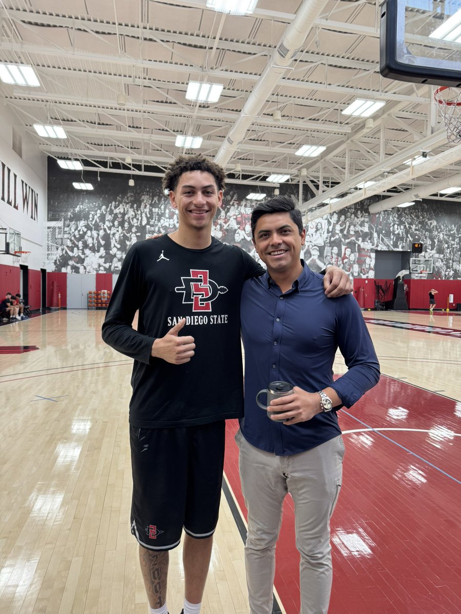 JulianDelGaudio's tweet image. Talking with Miles Byrd tonight on @fox5sandiego about this busy offseason, returning to SD, &amp;amp; wheelchair basketball this weekend with @CAFoundation 📺 

#GoAztecs